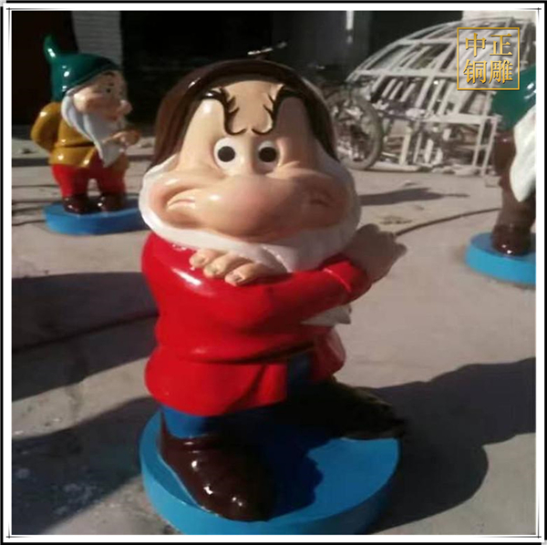 步行街玻璃鋼雕塑.jpg 步行街玻璃鋼雕塑.jpg