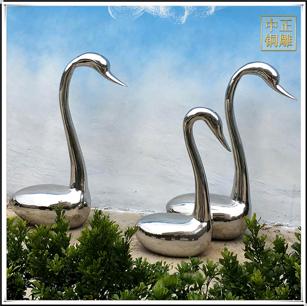 鏡面不銹鋼天鵝雕塑.jpg 鏡面不銹鋼天鵝雕塑.jpg
