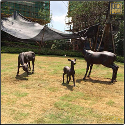 鑄銅關(guān)公 一家三口銅鹿雕塑